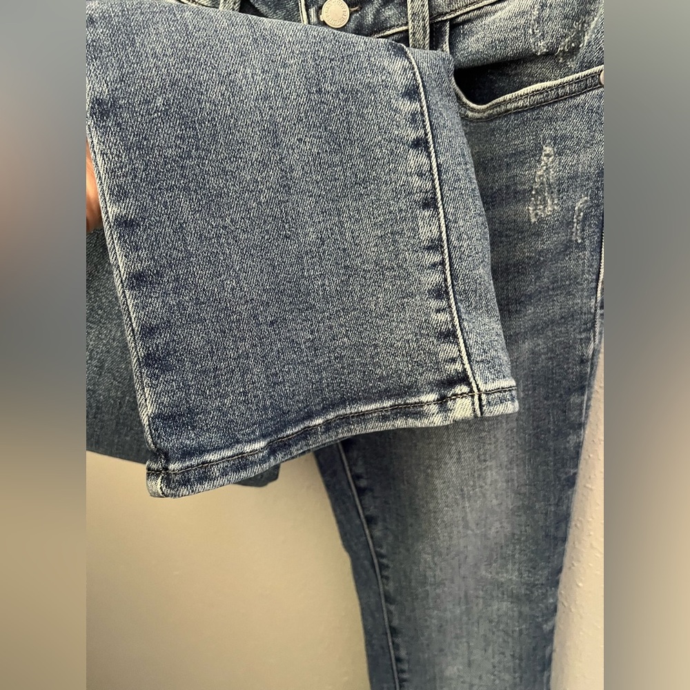 Judy Blue Mid Rise Demi Crop Bootcut Size 5 - Picture 7 of 10